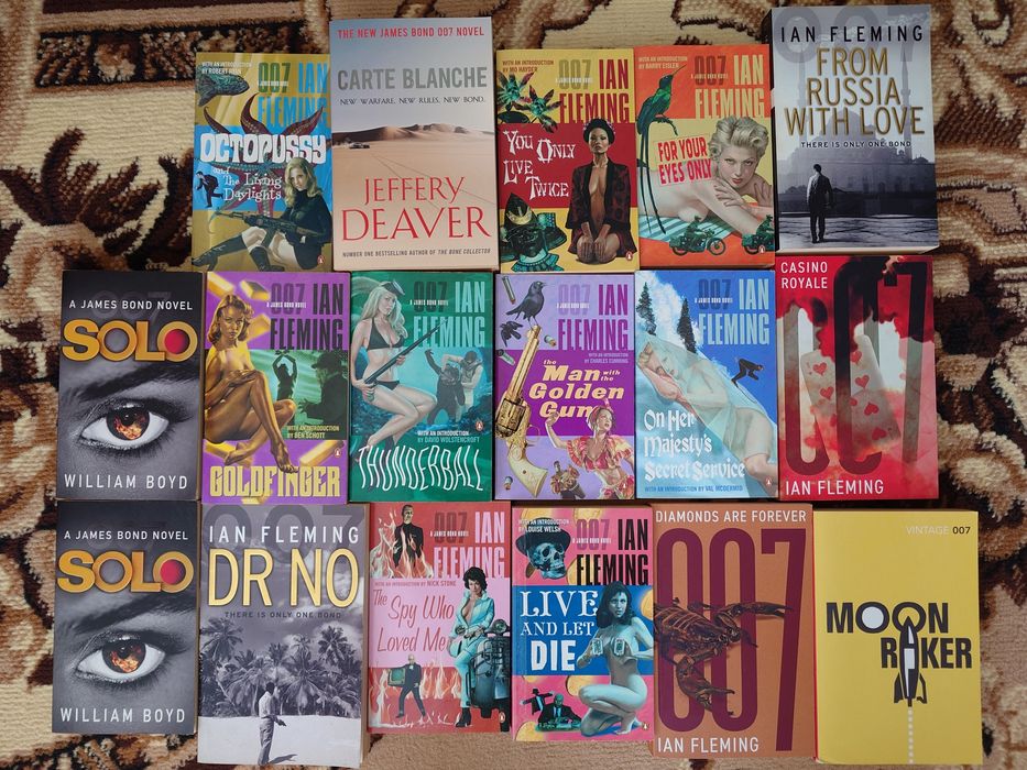 Комплект James Bond