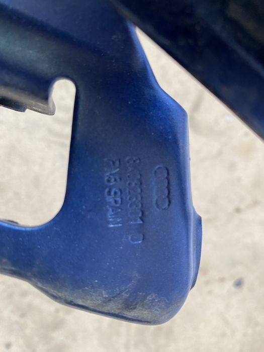 Петлі петля капота завіс кронштейн Audi A4 B8 8K08K0823301D 8K0823302D