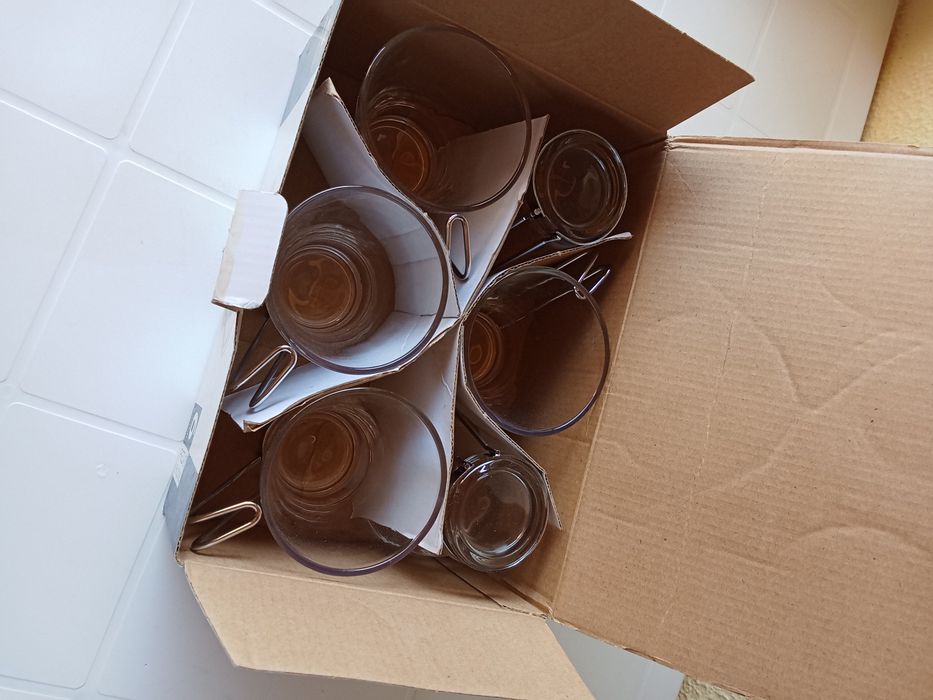 Conjunto de 6 canecas de vidro
