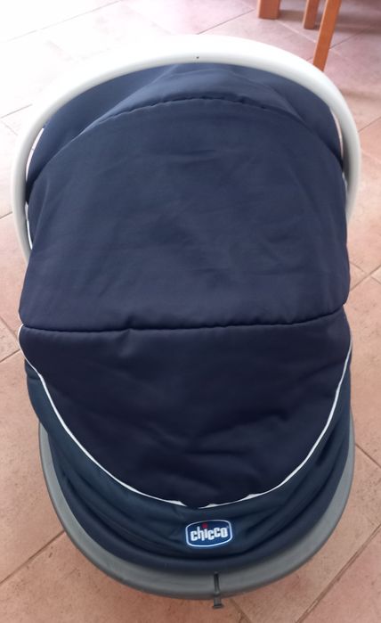 ALCOFA PARA BEBÉ ESTIMADA.Casa,quarto,cozinha,passeio.Vêr imagens.