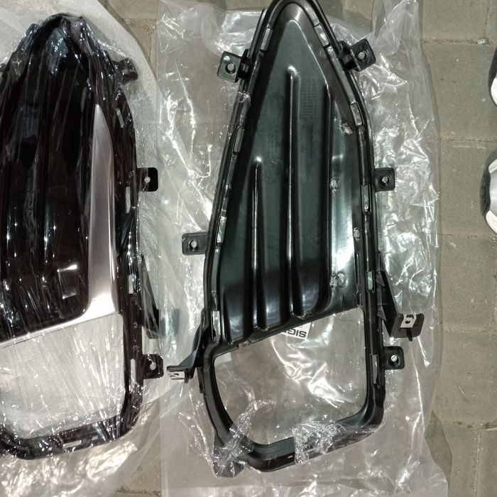 Рамка птф противотуманки Ford Edge 19- рестайлінг