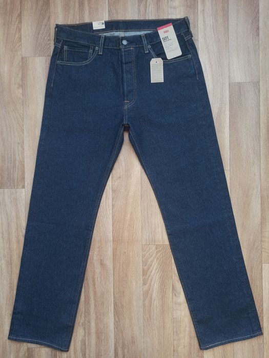 Джинси Levis 501