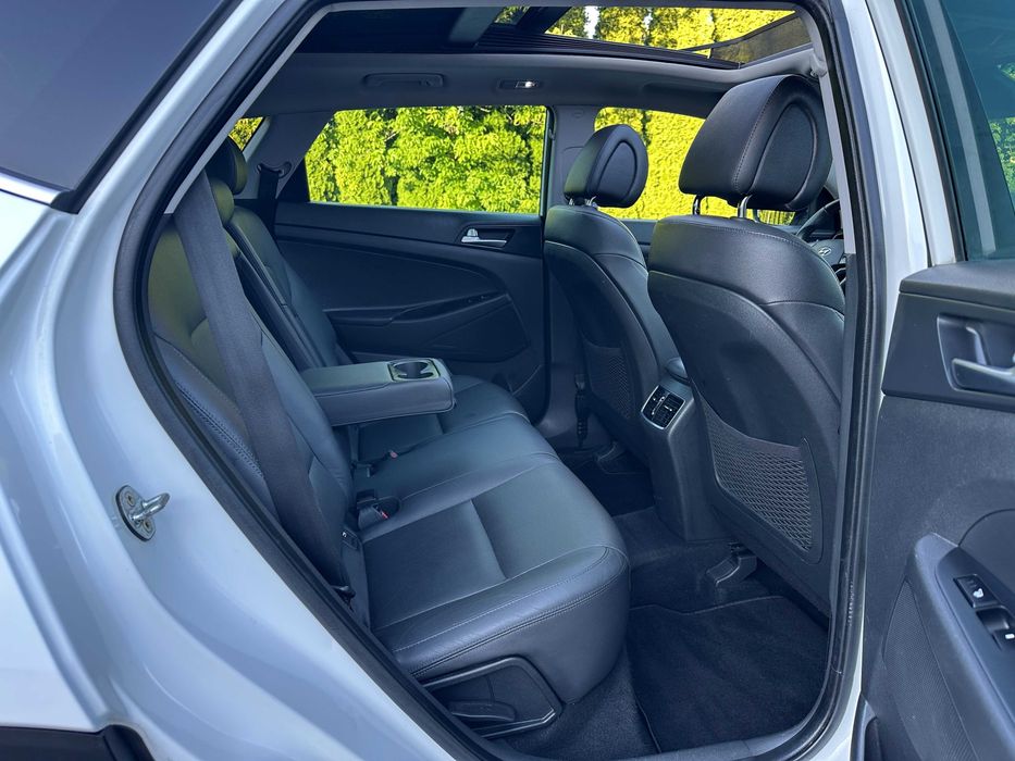 HYUNDAI TUCSON 1.7 CRDI FULL BiXenon LED Skóra Kamera Panorama Keyless