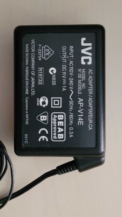 Oryginalny zasilacz JVC AP-V14E 11V 1A do kamery Everio GR-D GZ-MG