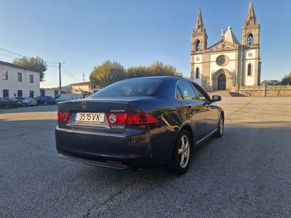 Honda Accord 2.2 i-cdti 140.000 km — photo 2
