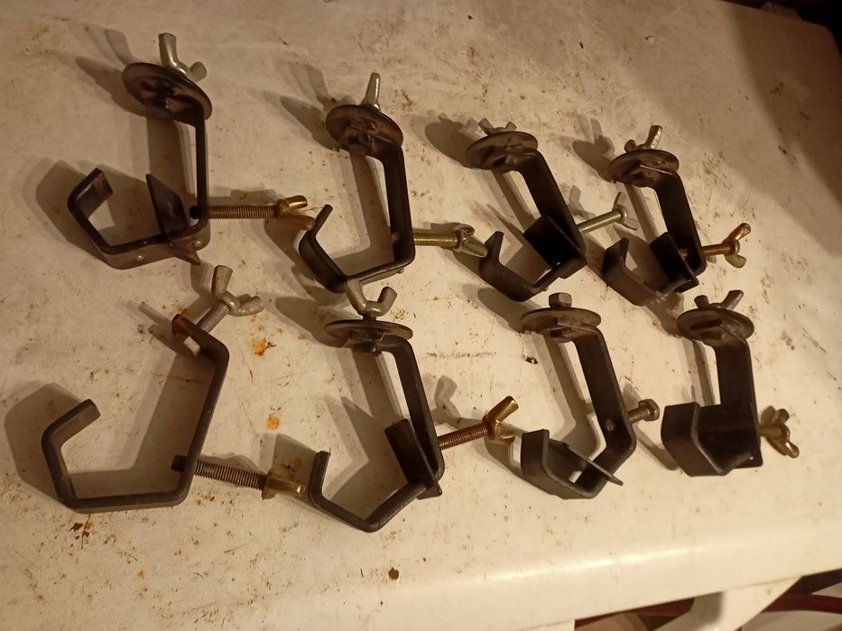 Haki stalowe do świateł scenicznych