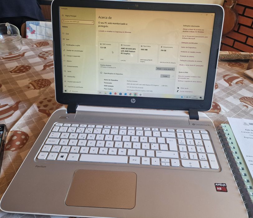 Portátil HP Pavilion 15 | 12GB RAM | Beats Audio | Ideal p/ Estudantes
