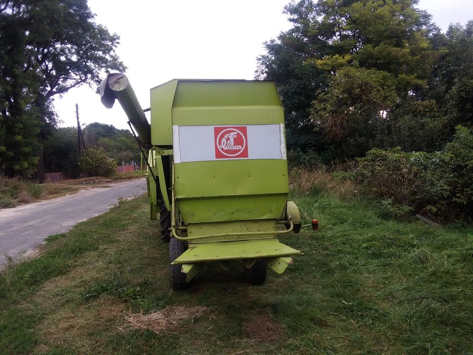 Claas Cosmos комбайн