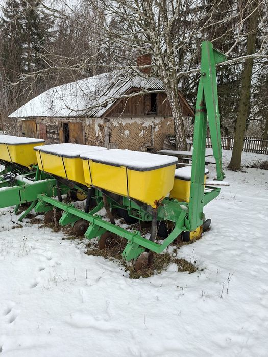 Продам сівалку джон дір7000
