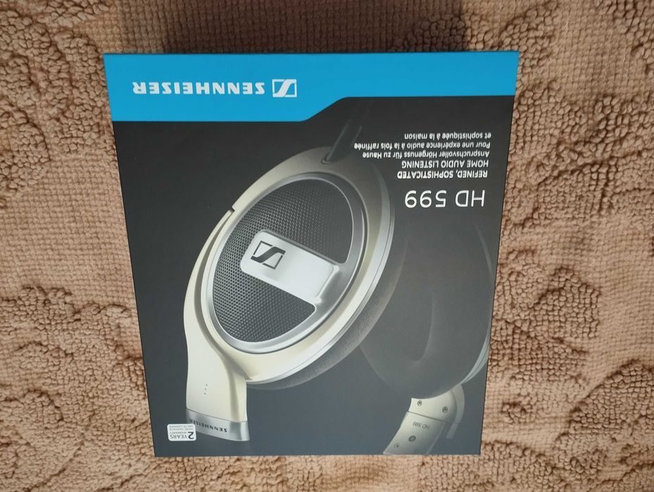 Auscultadores Sennheiser HD 599 - NOVOS