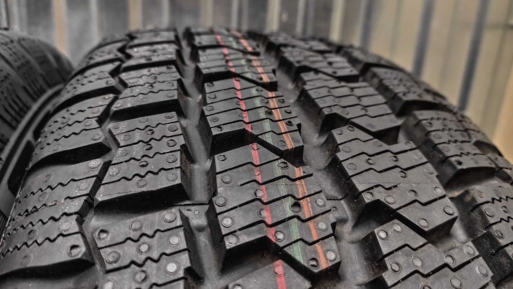 Шини 205/65R16C.Continental 2025р. Всесезонні. с
