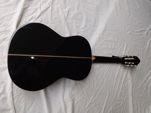 Guitarra clássica madeira maciça preta