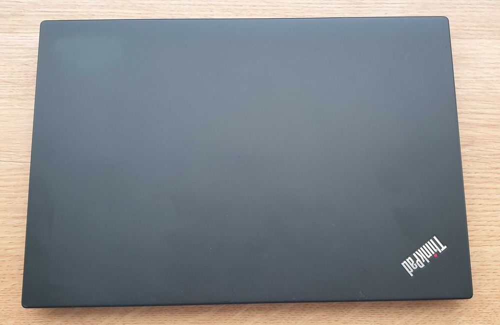 Mały A4-12" Metalowy Dotykowy Thinkpad 8th 256GB SSD Office Bater. 85%