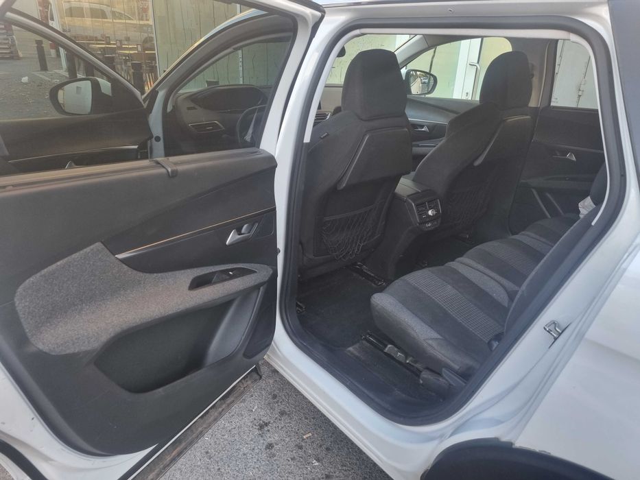 Peugeot 5008 Ano 2018 — photo 2