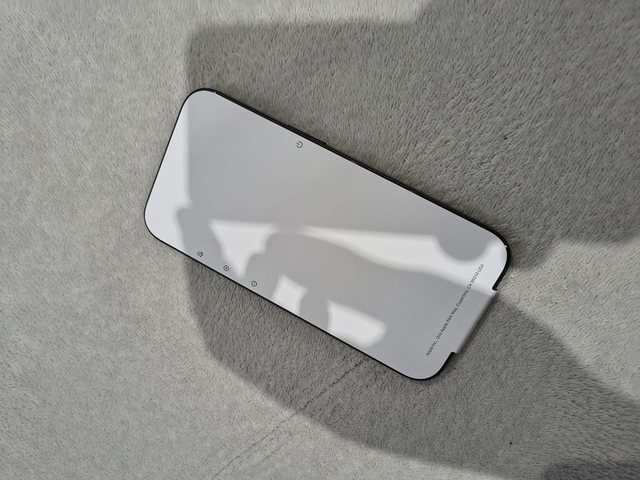 Nowy Iphone 15   128 Gb