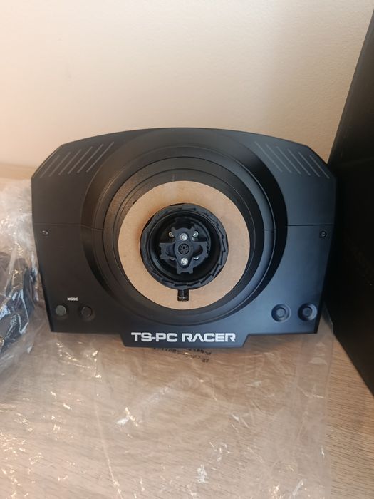 SimRacing Base+Volante Thrustmaster TS-PC + TM Leather 28 GT