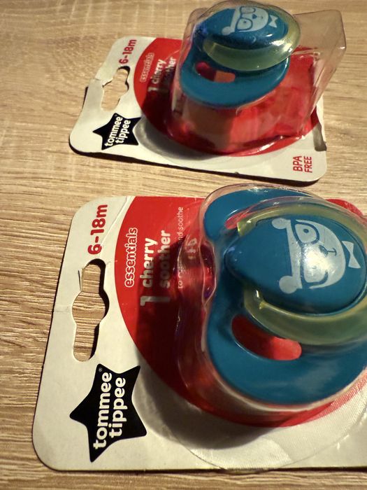 Sprzedam 2 nowe smoczki