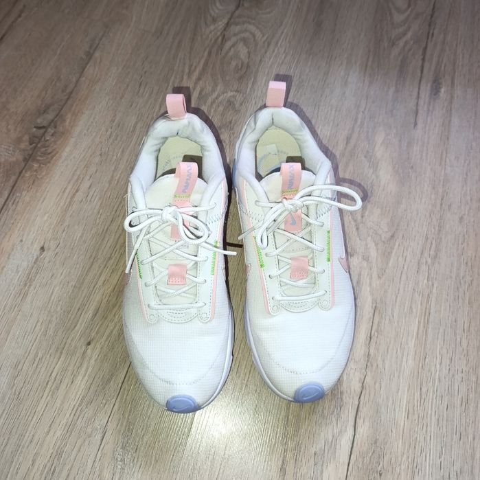 Кросівки жіночі Nike Air Max Intrlk Lite Beige DX3705-100