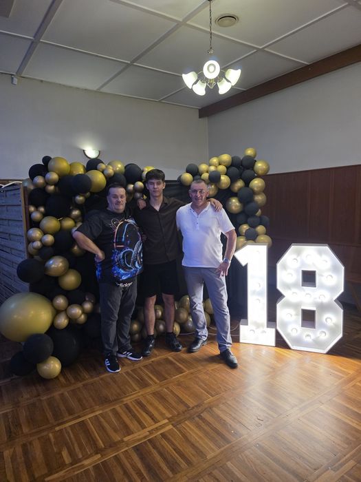 Imprezy  urodziny  dj...