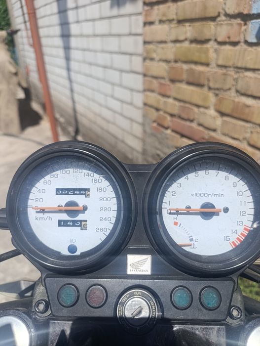 Honda hornet cb600f