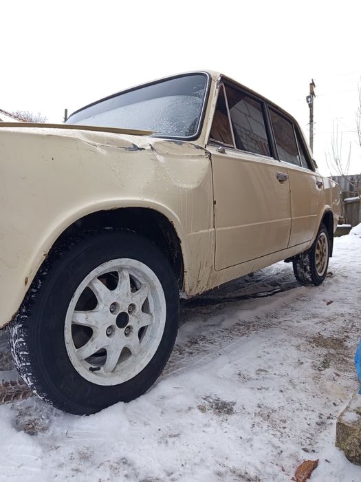 Продам Ваз 2101, 1.3 газ/бензин на ходу Можно по запчастям
