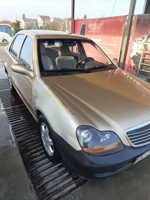 Автомобіль Geely MR