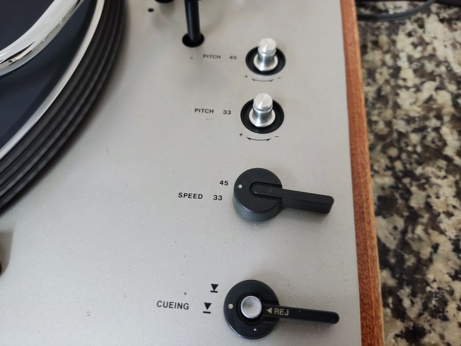 CEC BD 5200 Gira Discos