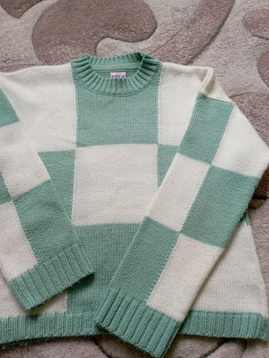 В'язаний светр дитячий