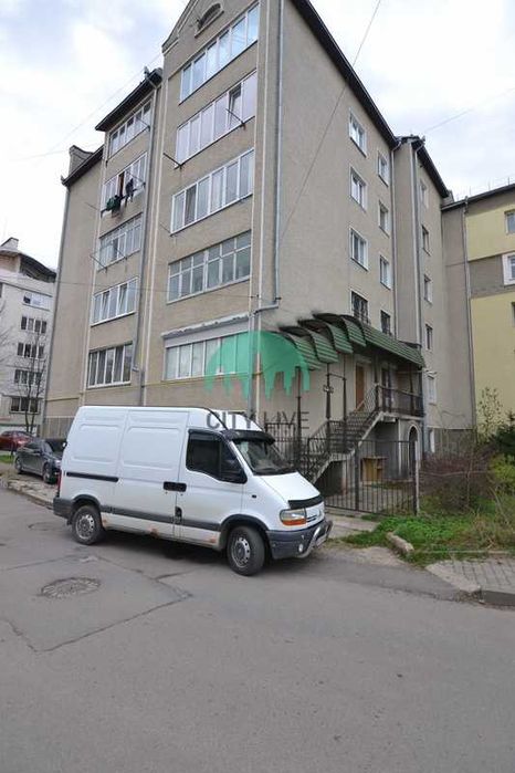 Фасадне комерційне приміщення навпроти Молодіжного парку!(1)