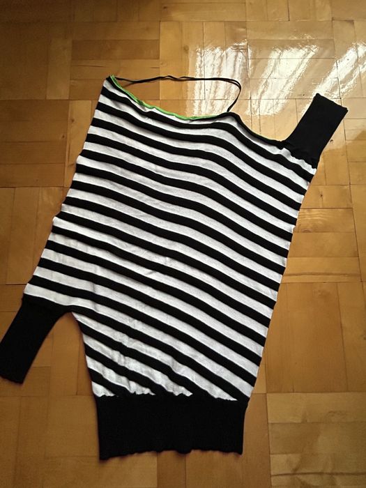 DKNY sweterek oversize