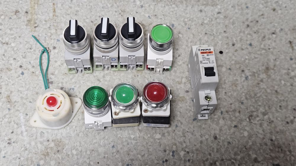 Włączniki lampki elektryczne panelowe