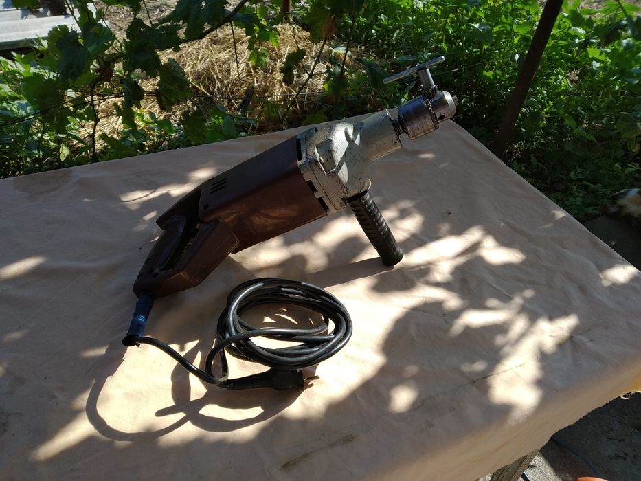 Продаем дрели  Б/у, все сетевое. Цена по 1000 грн