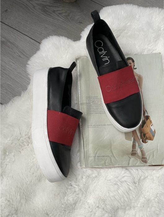 фірмові кеди на високій підошві