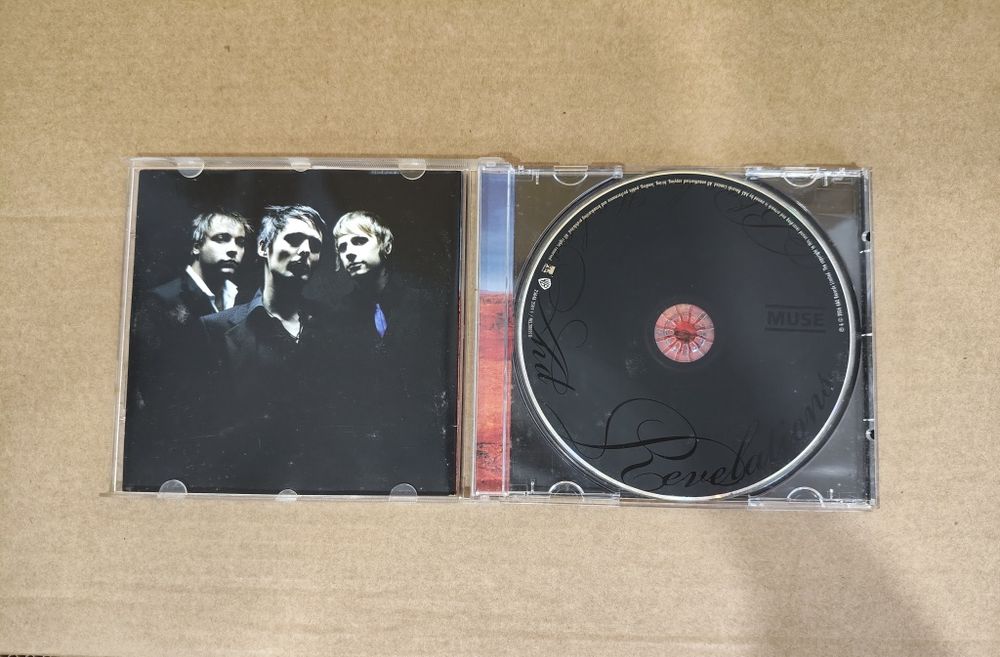 Muse - Black holes and Revelations