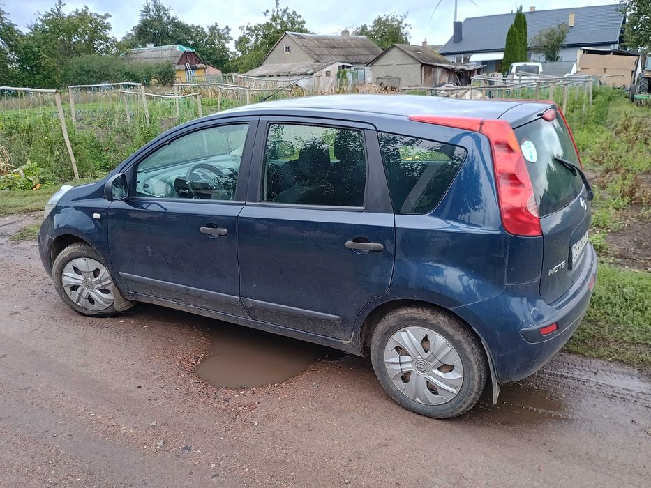 Продам nissan Note 1.4 2006