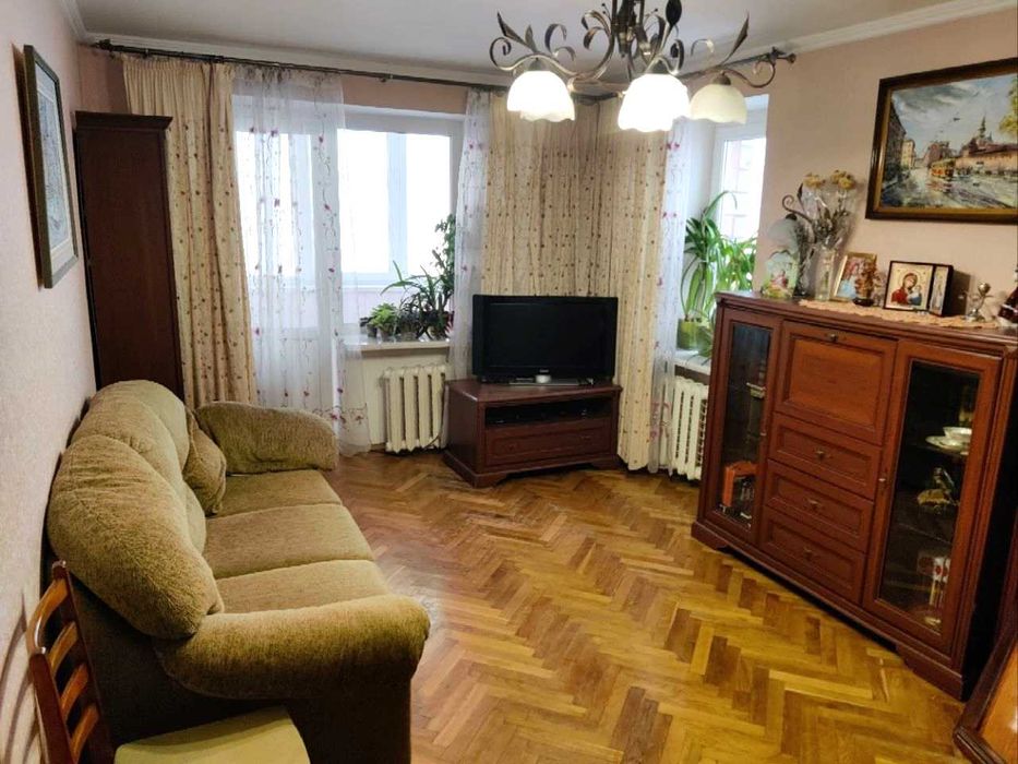 Продаж квартири у Львові 3 кімнати цегляна чешка вул Довженка Сихів