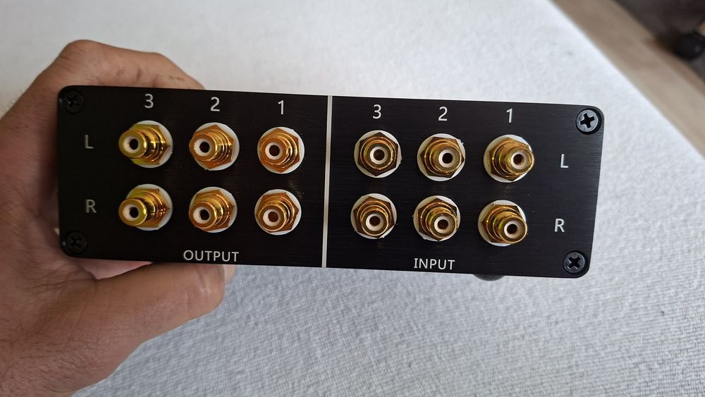 >>>Selektor RCA <<<