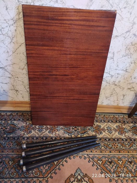 Продам журнальный столик времени СССР