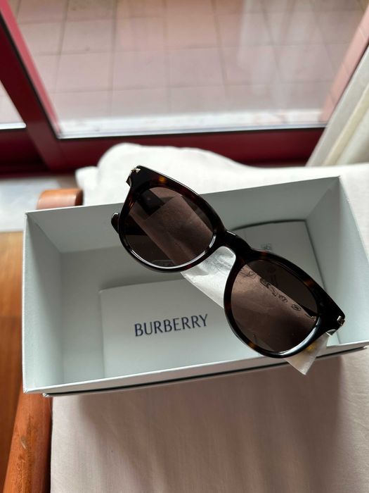 Óculos de sol Burberry NOVOS
