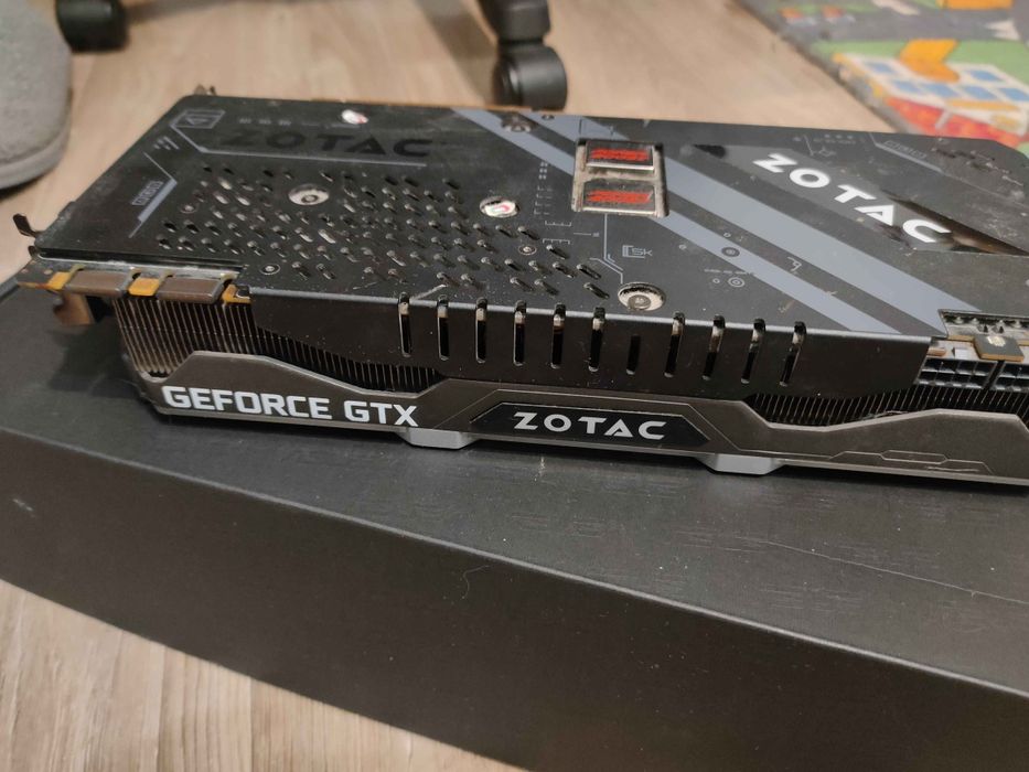 1080ti Zotac AMP Extreme / БУ, сломана, описание