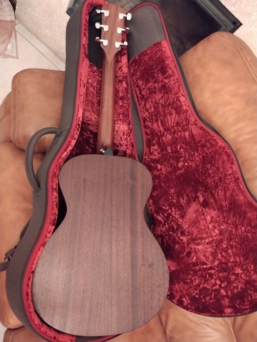 Taylor AD22 e americana