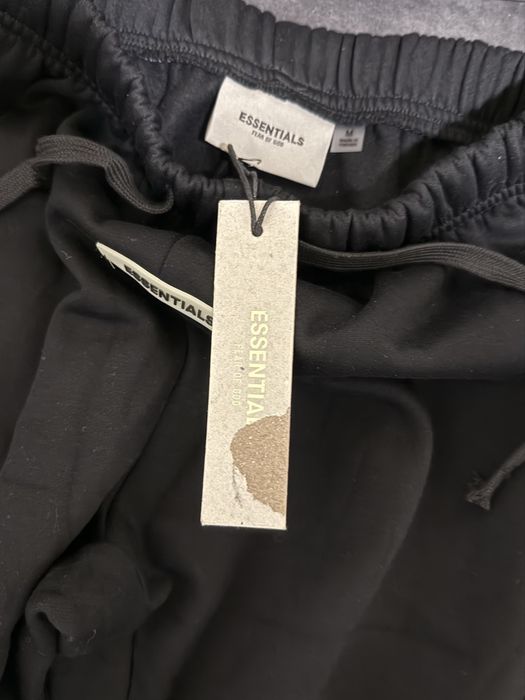 Fato de treino essencials