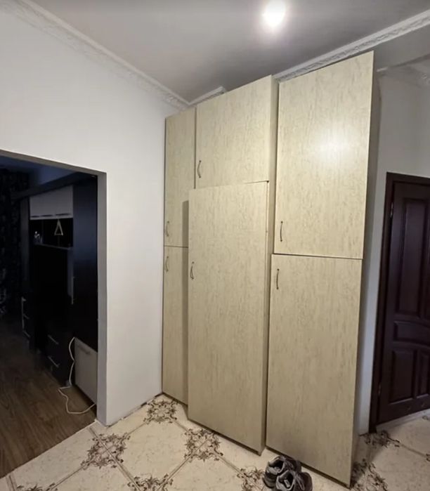 Продаж 3к квартири 72 кв. м на вул. Академіка Студинського