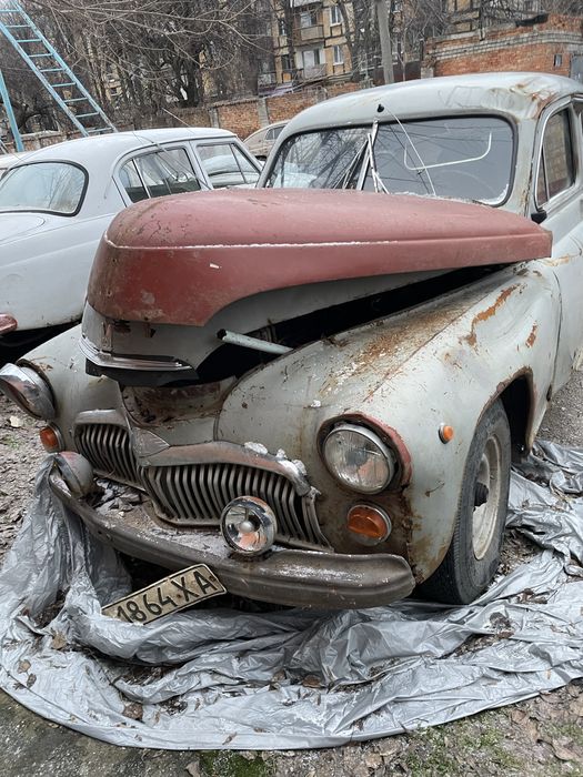 Продам 2 победы обе на ходу