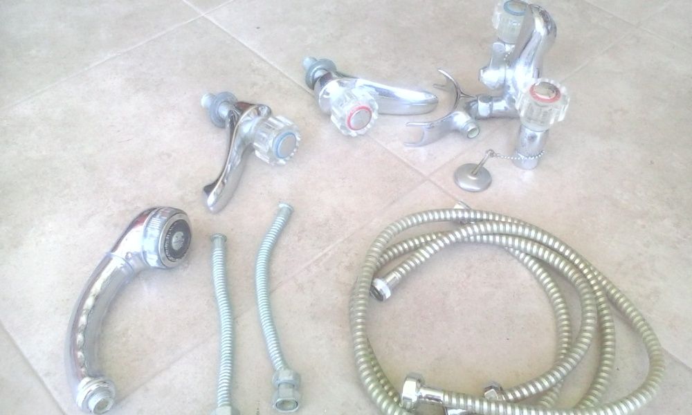 misturadora e torneiras