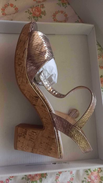 Nowe sandałki Dorothy Perkins 39