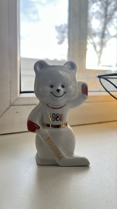 Олимпийский мишка статуетка СССР 1986 года
