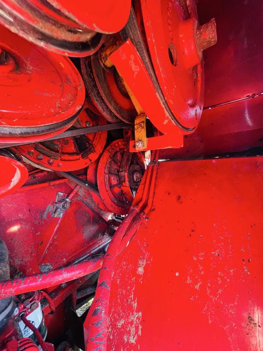 Комбайн Massey Ferguson 19