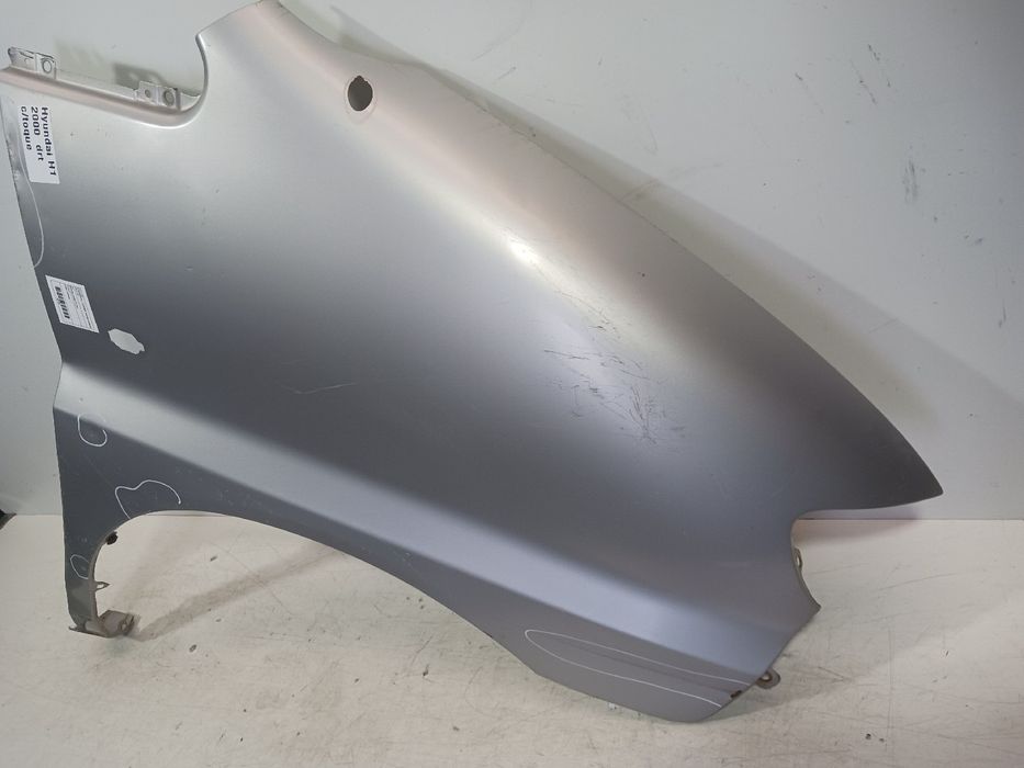 Guarda-lamas direito HYUNDAI H-1 / Starex (A1)