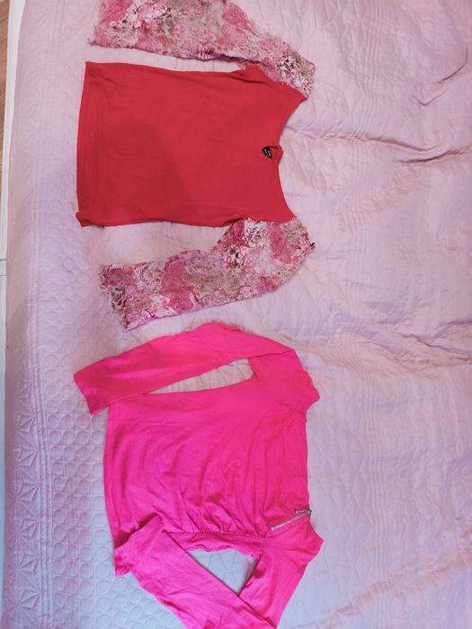 Bluzki, 2 sztuki, jedna z koronką, modne rozm. S